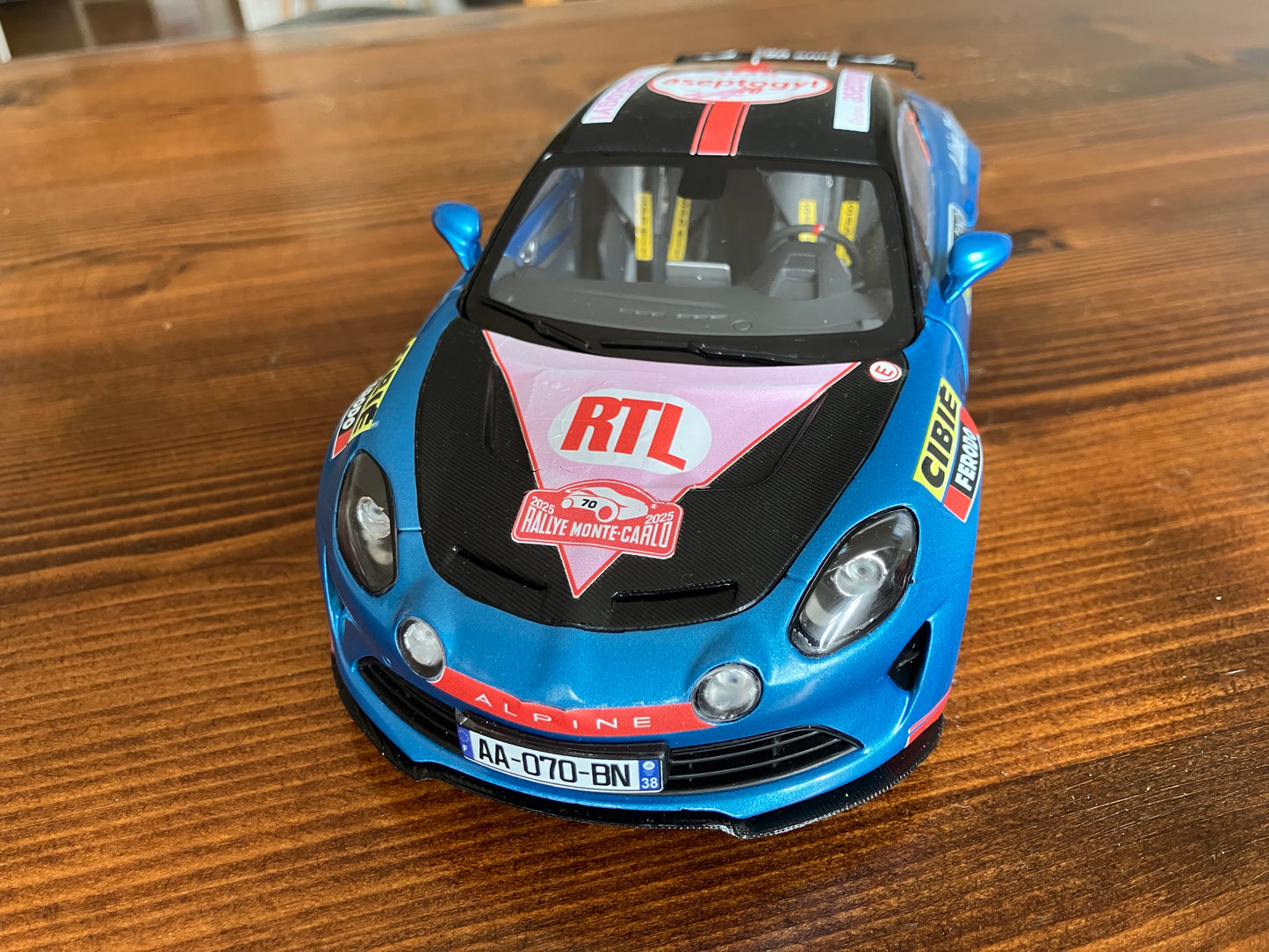 SOLIDO 1/18e - Alpine A110 Radicale 2025 "Bleue - Team Aseptogyl - 2 exemplaires
