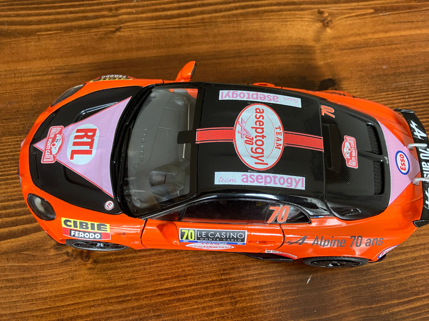 SOLIDO 1/18e - Alpine A110 Radicale 2025 "Orange" - Team Aseptogyl - 4 exemplaires