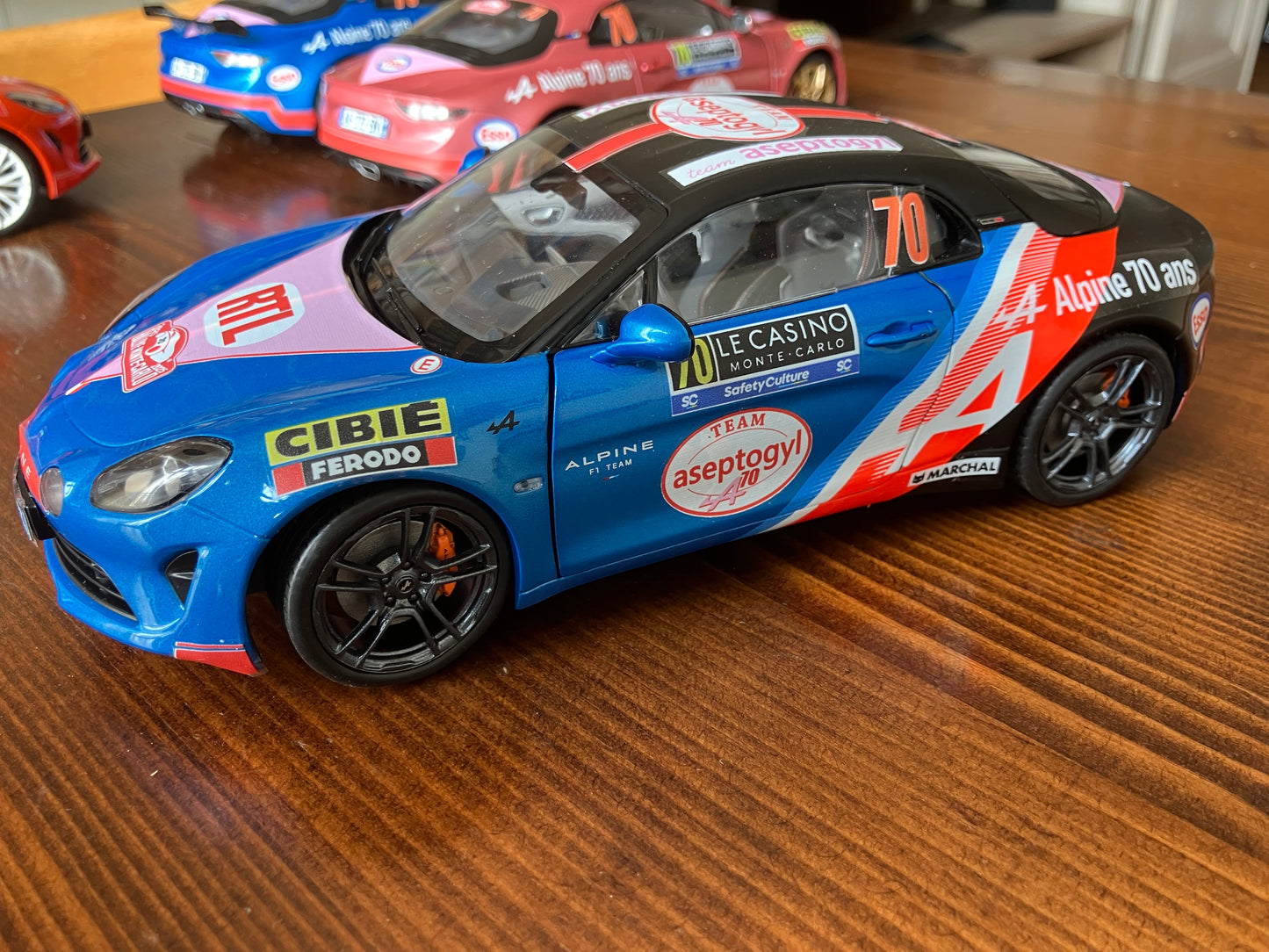 SOLIDO 1/18e - Alpine A110 Trackside - Team Aseptogyl - Exemplaire unique