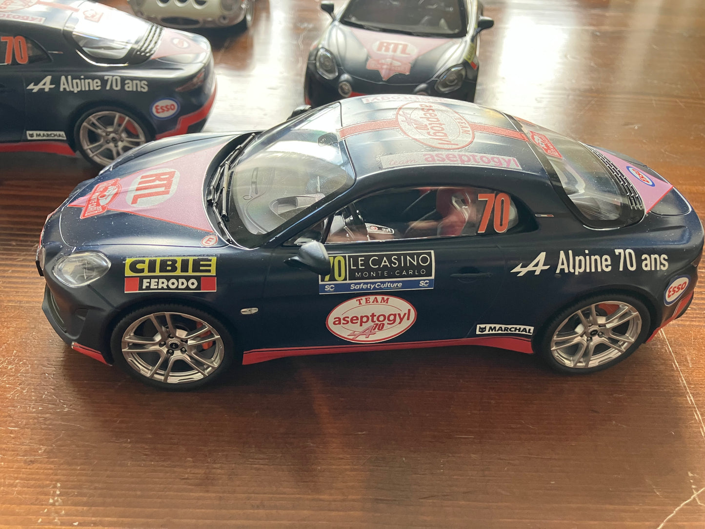 NOREV 1/18e - Alpine A110S TURINI 2025 BLEUE - Team Aseptogyl - 4 Exemplaires