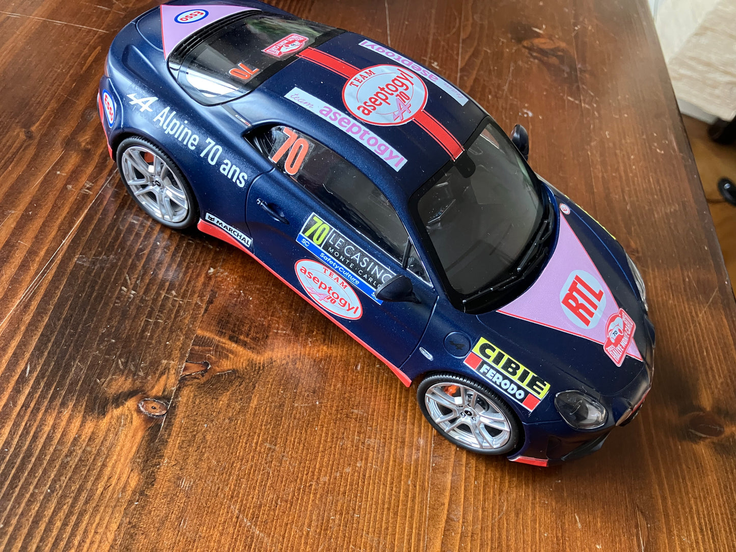 NOREV 1/18e - Alpine A110S TURINI 2025 BLEUE - Team Aseptogyl - 4 Exemplaires