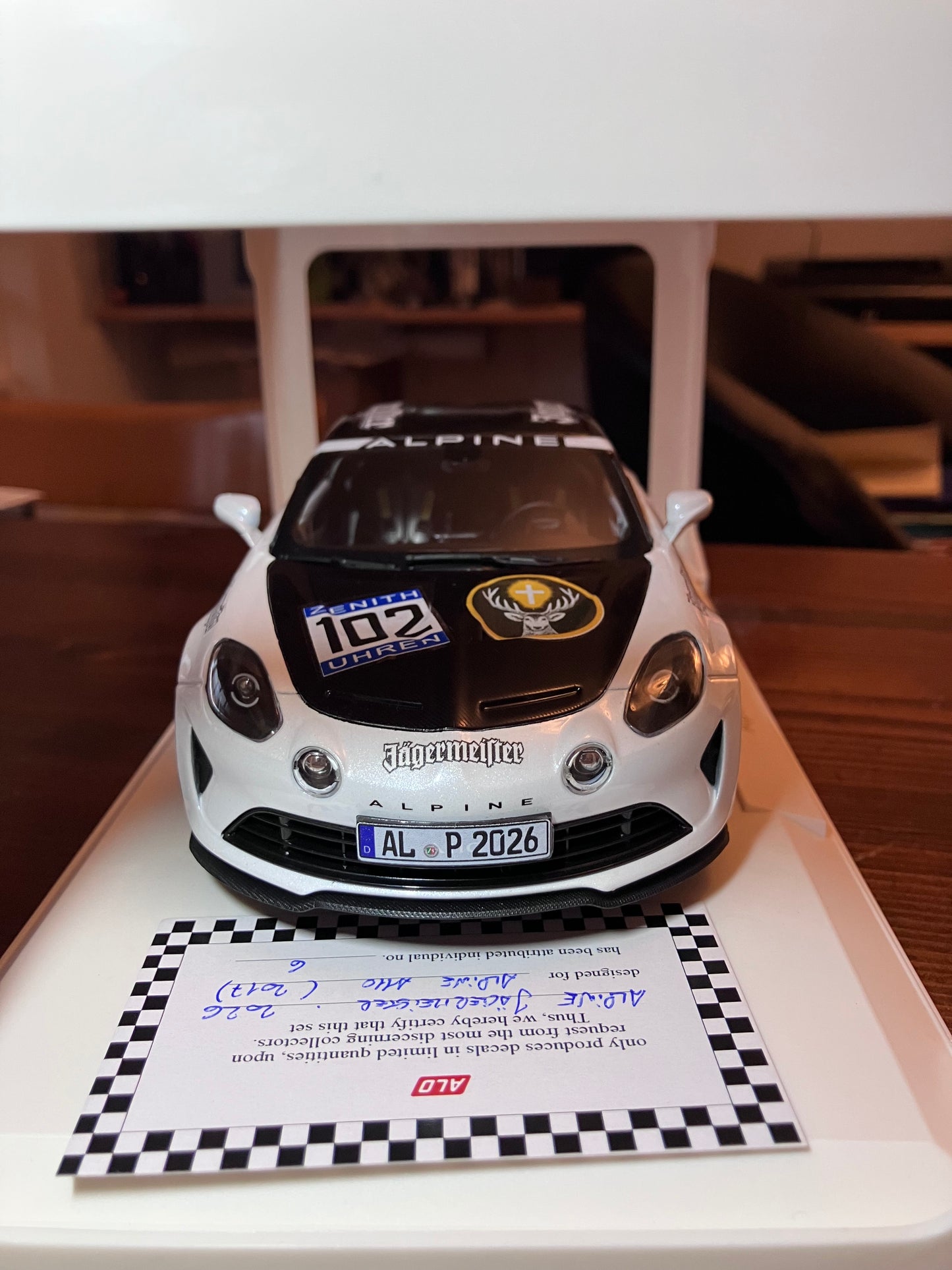 NOREV 1/18e -Alpine A110R Blanche-Hommage-JAEGERMEISTER 1973 M06